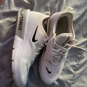 nike air maxs like new worn a few times